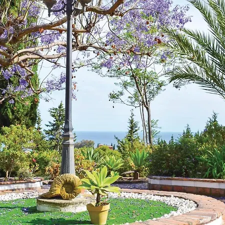 Awesome In With Private Swimming Pool, Outdoor Swimming Pool And Swimming Pool Сasa de vacaciones